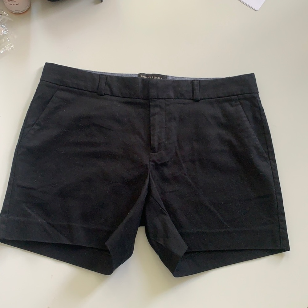 2/$10 Banana Republic factory shorts